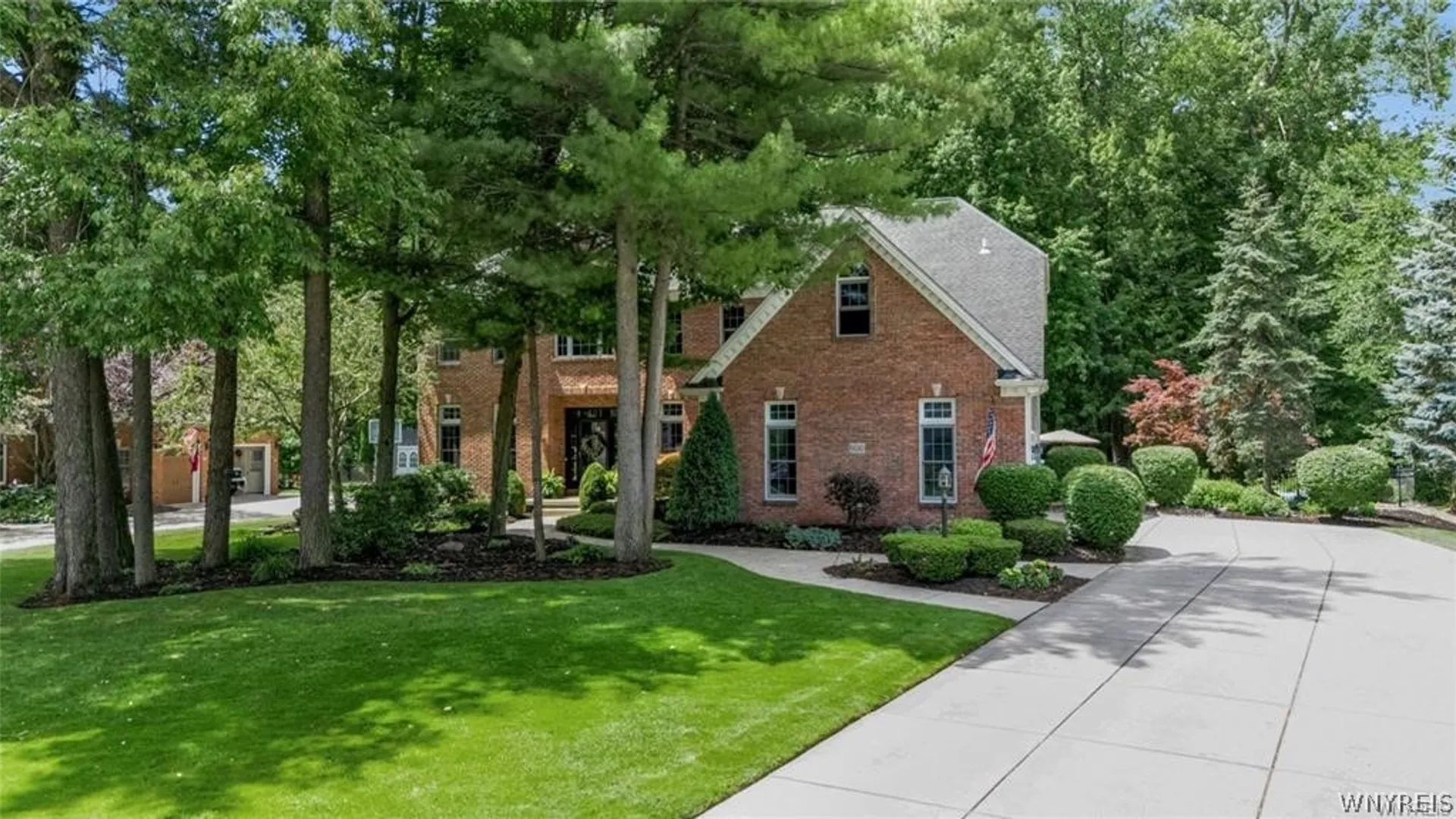 Property at 6690 Chesley Court, Clarence, NY 14051 2