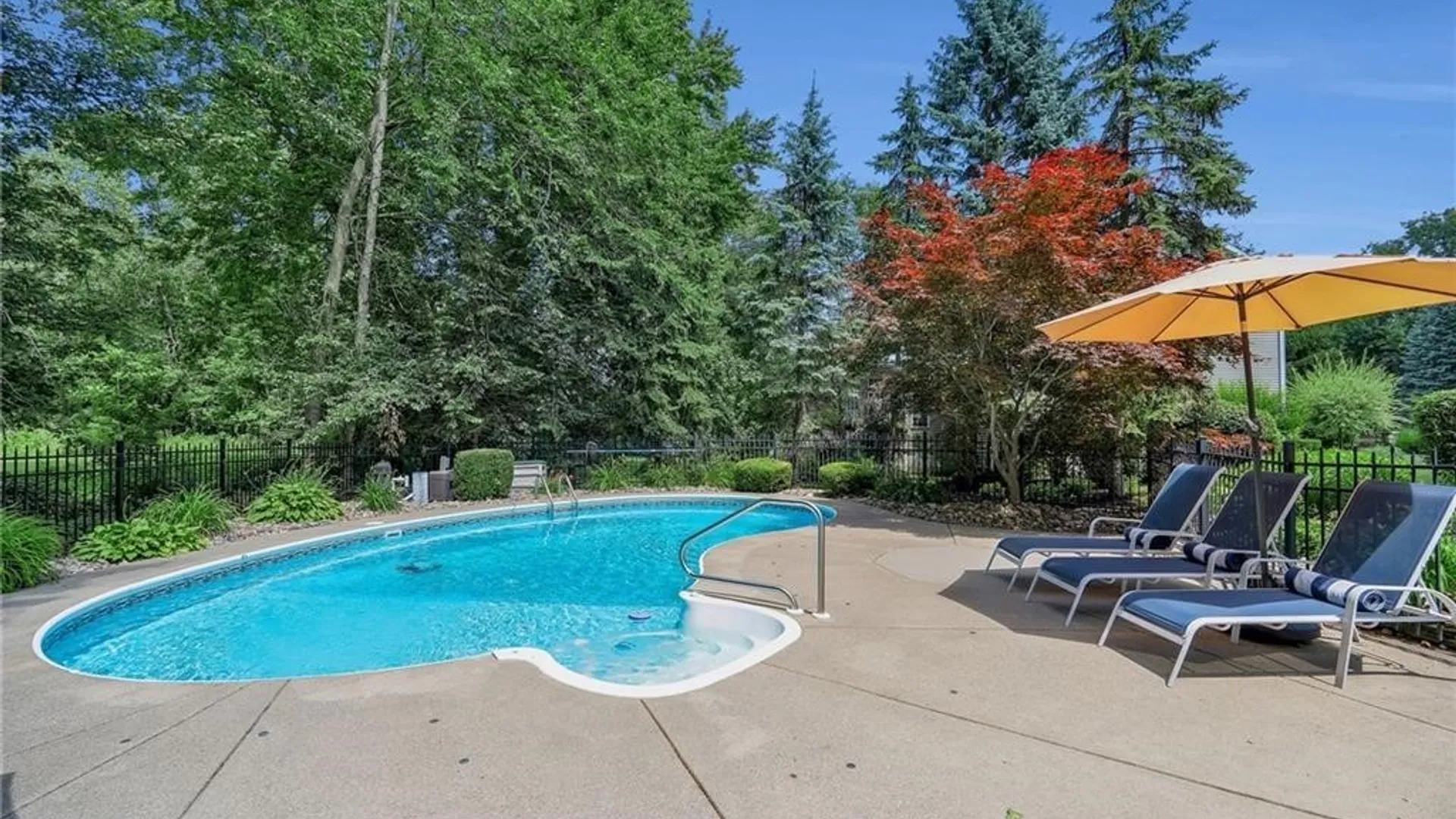 Property at 6690 Chesley Court, Clarence, NY 14051 7