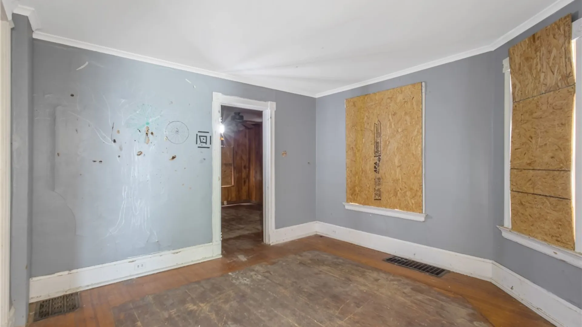 Property at 105 W Mohawk Street, Oswego, NY 13126 6