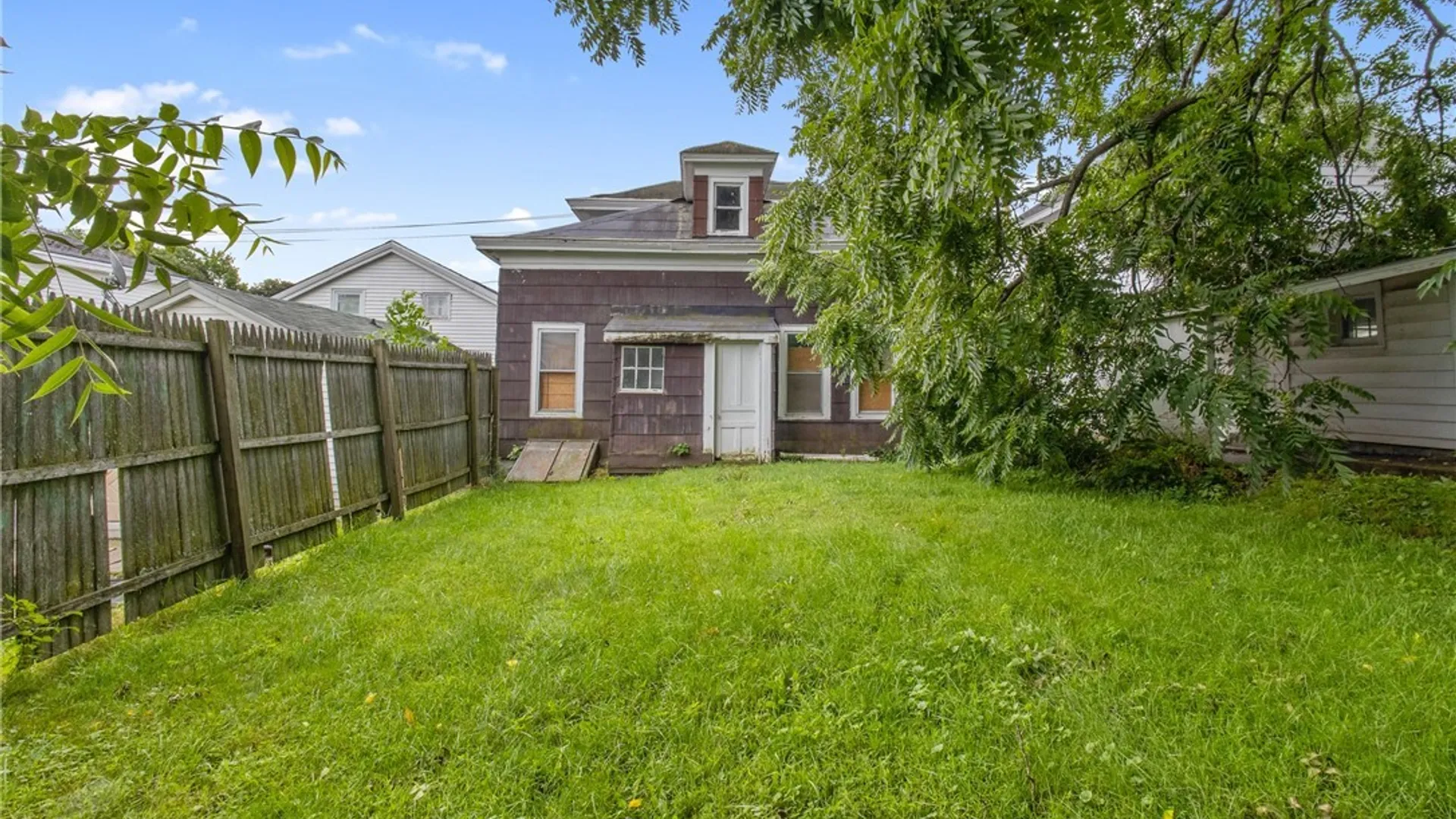 Property at 105 W Mohawk Street, Oswego, NY 13126 14