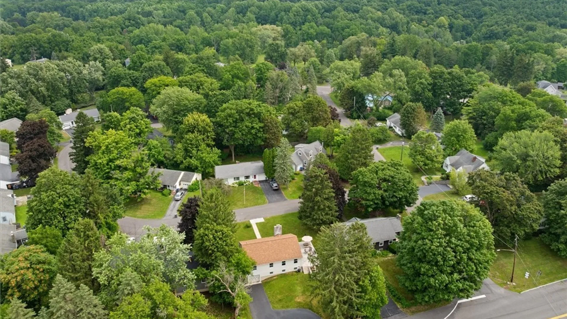 Property at 22 Kevan Circle, Manlius, NY 13104 9