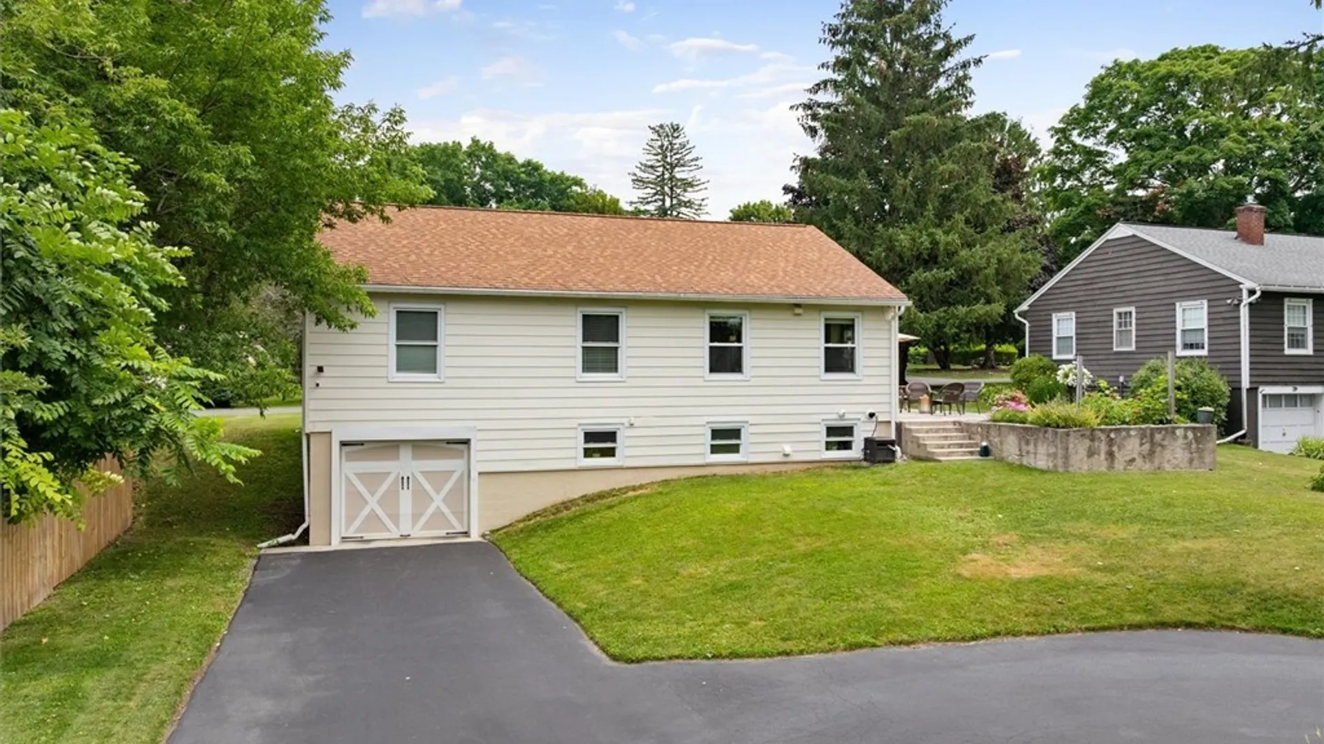 Property at 22 Kevan Circle, Manlius, NY 13104 11