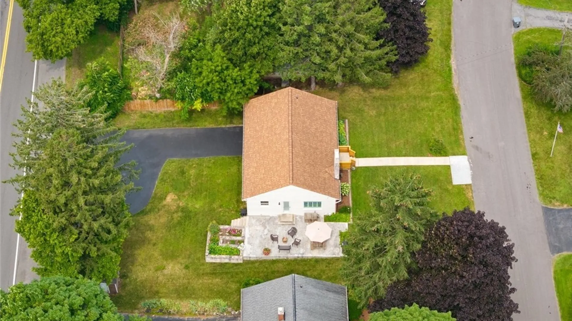 Property at 22 Kevan Circle, Manlius, NY 13104 10