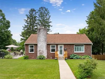 Property at 22 Kevan Circle, Manlius, NY 13104
