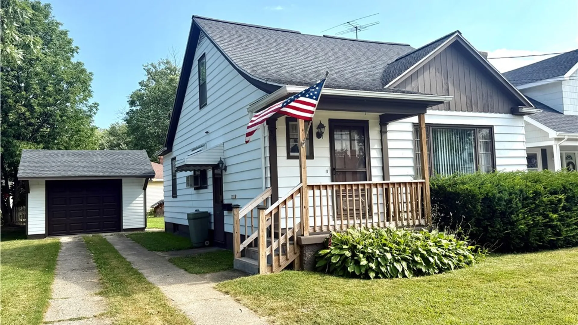 Property at 32 Willowbrook Avenue, Dunkirk, NY 14048 2