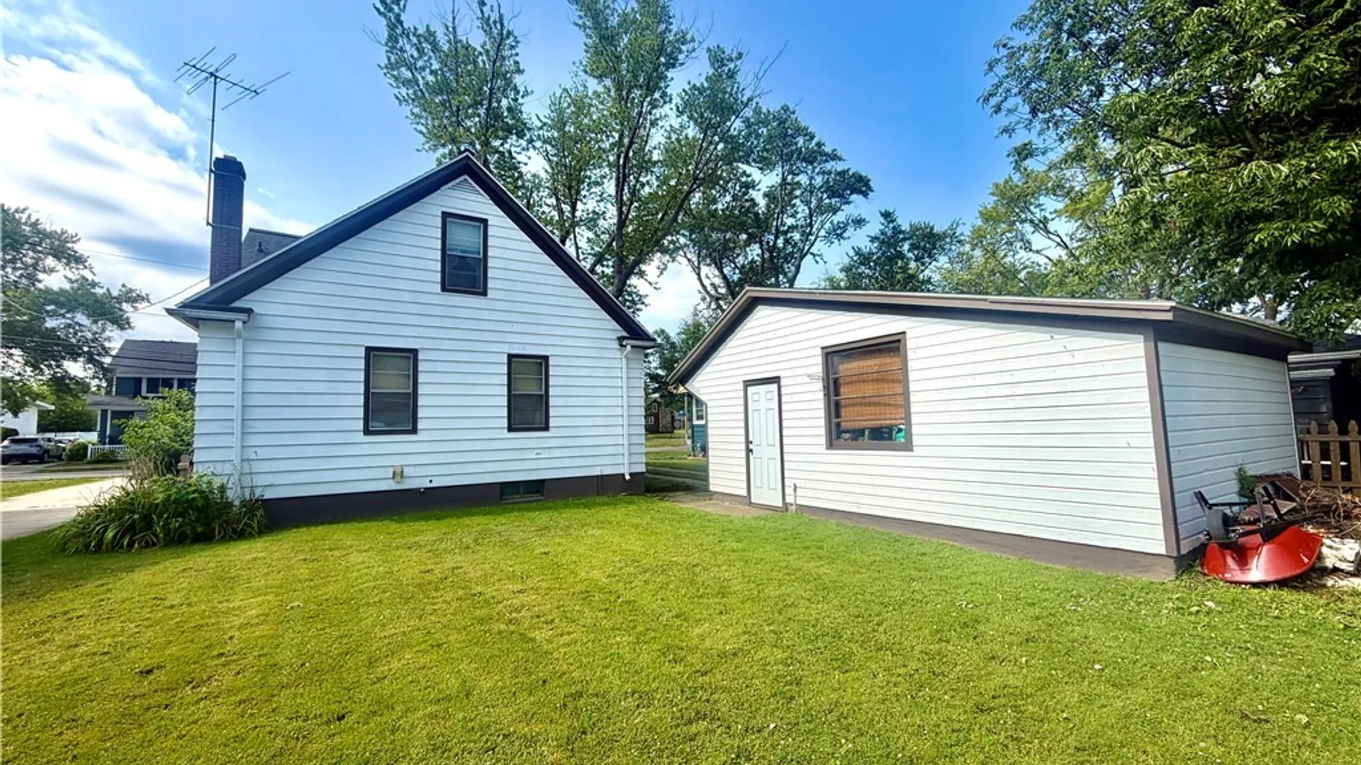 Property at 32 Willowbrook Avenue, Dunkirk, NY 14048 4