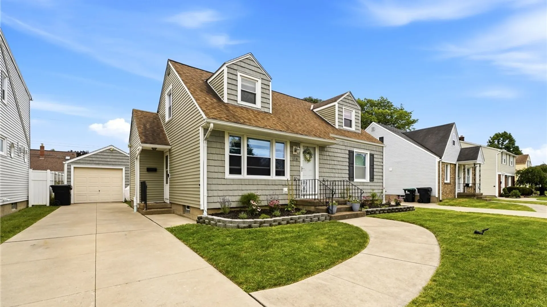 Property at 114 Sherwin Drive, Tonawanda, NY 14150 4