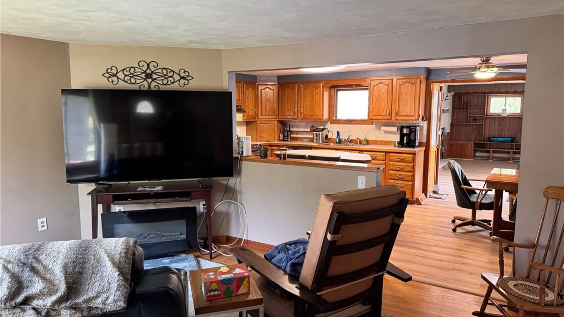 Property at 8542 Belnor Drive, Cicero, NY 13039 8