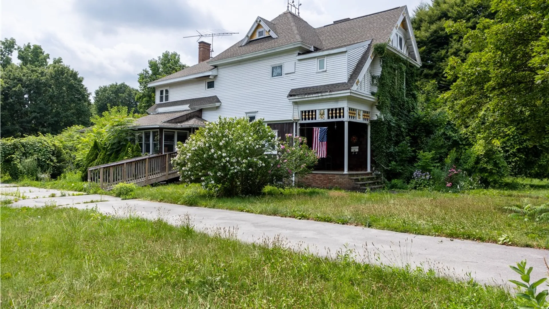 Property at 20 Holley Street, Lyons, NY 14489 32