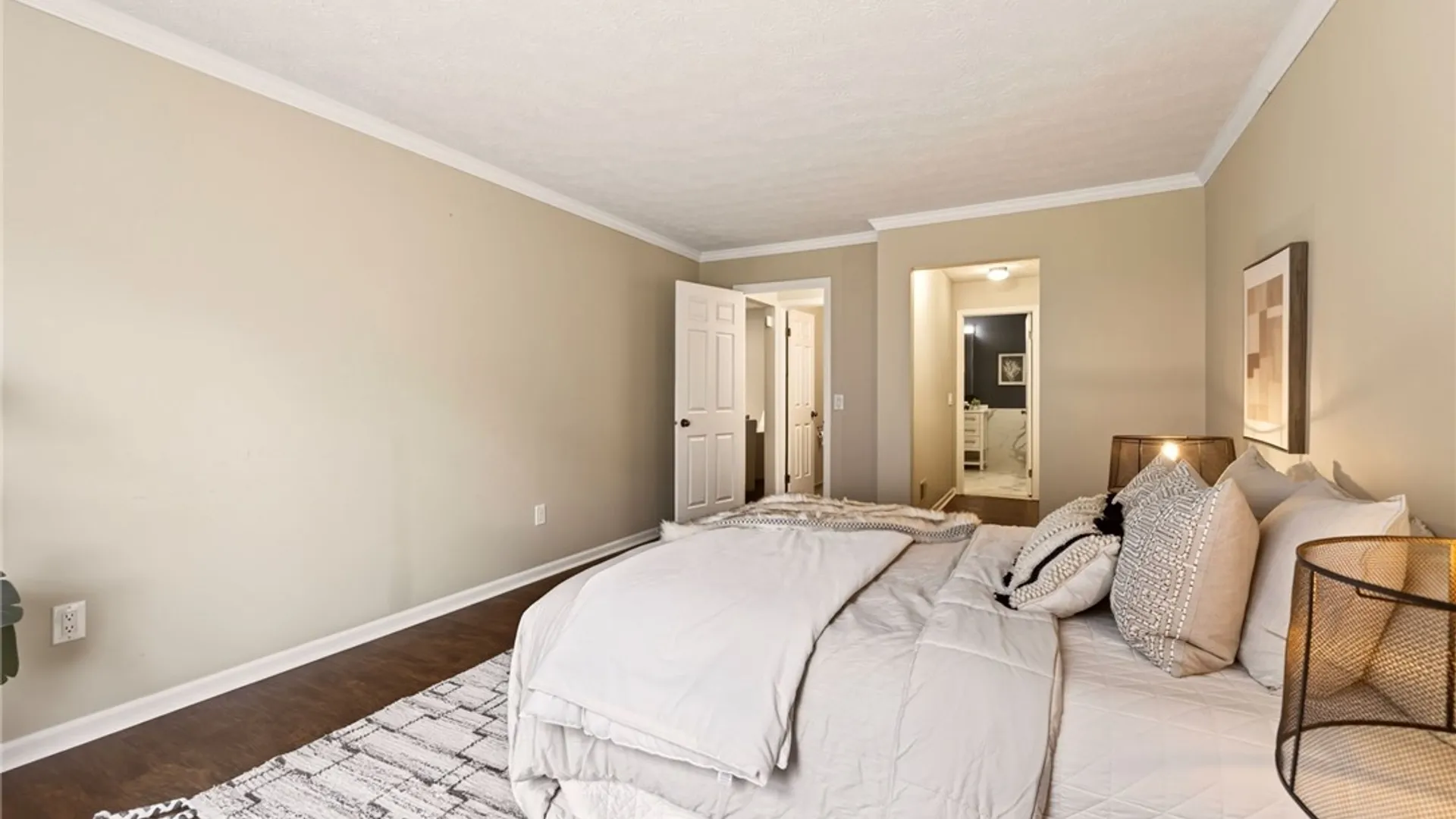 Property at 176 Montpelier Circle, Brighton, NY 14618 17