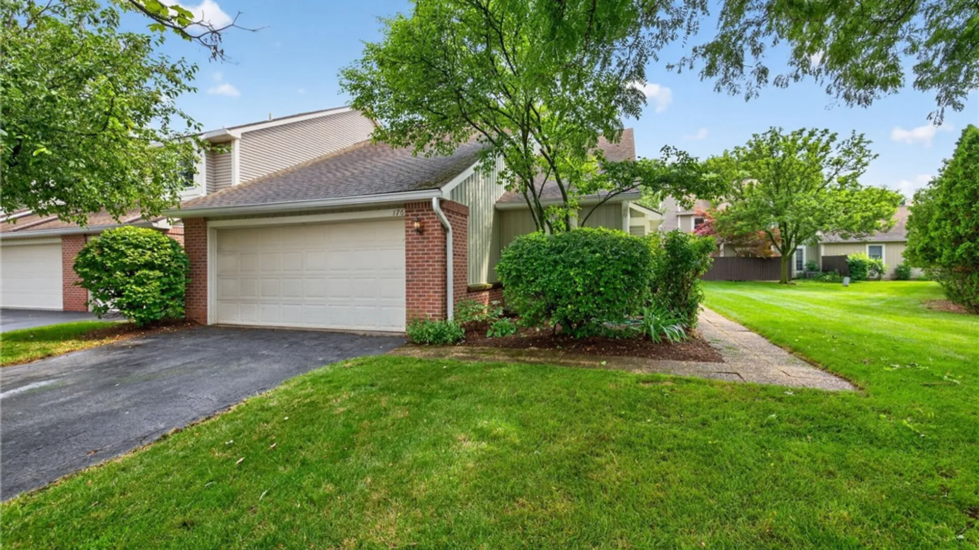 Property at 176 Montpelier Circle, Brighton, NY 14618 4