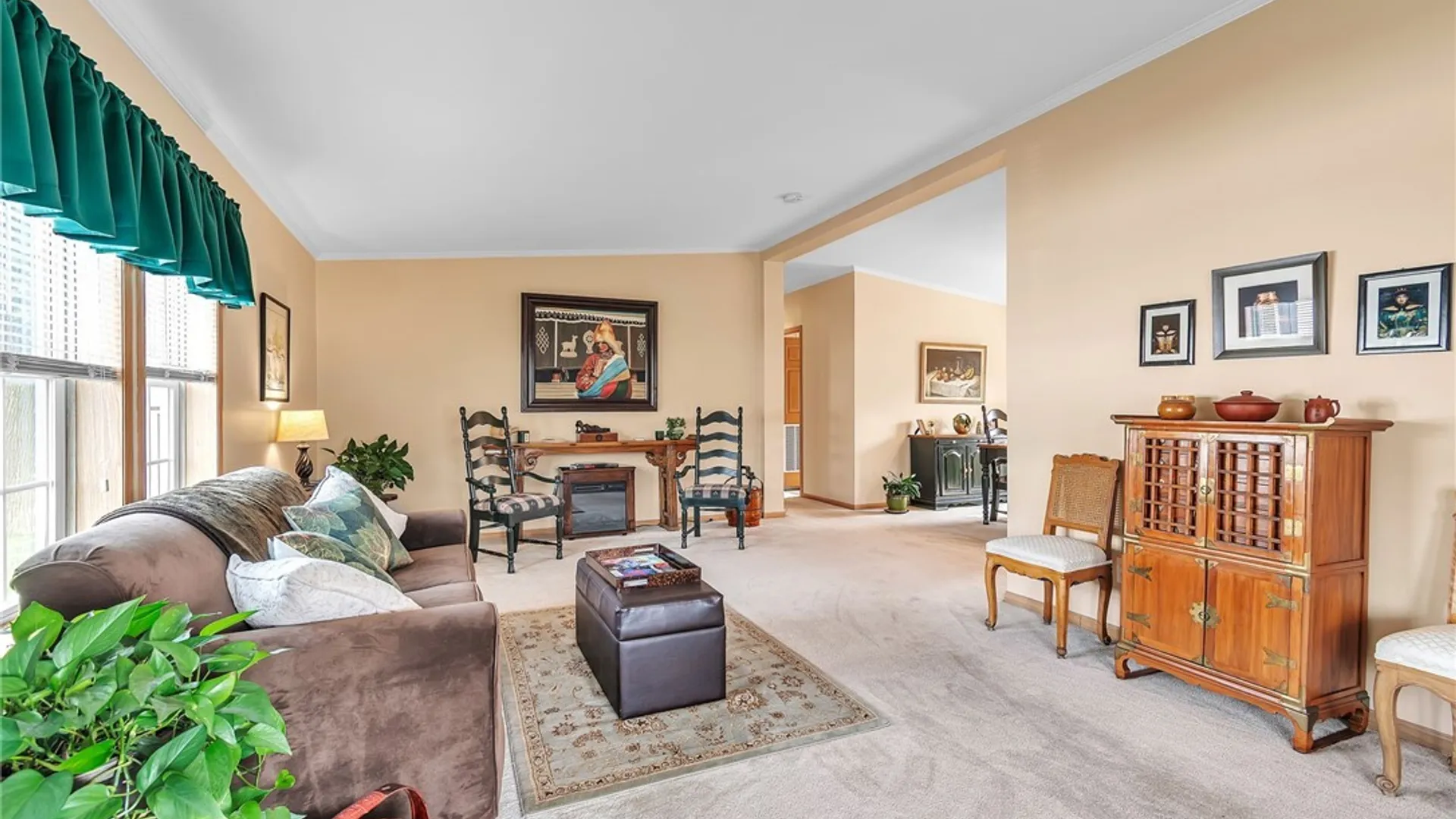 Property at 9834 Tottenham Avenue, Clarence, NY 14031 6