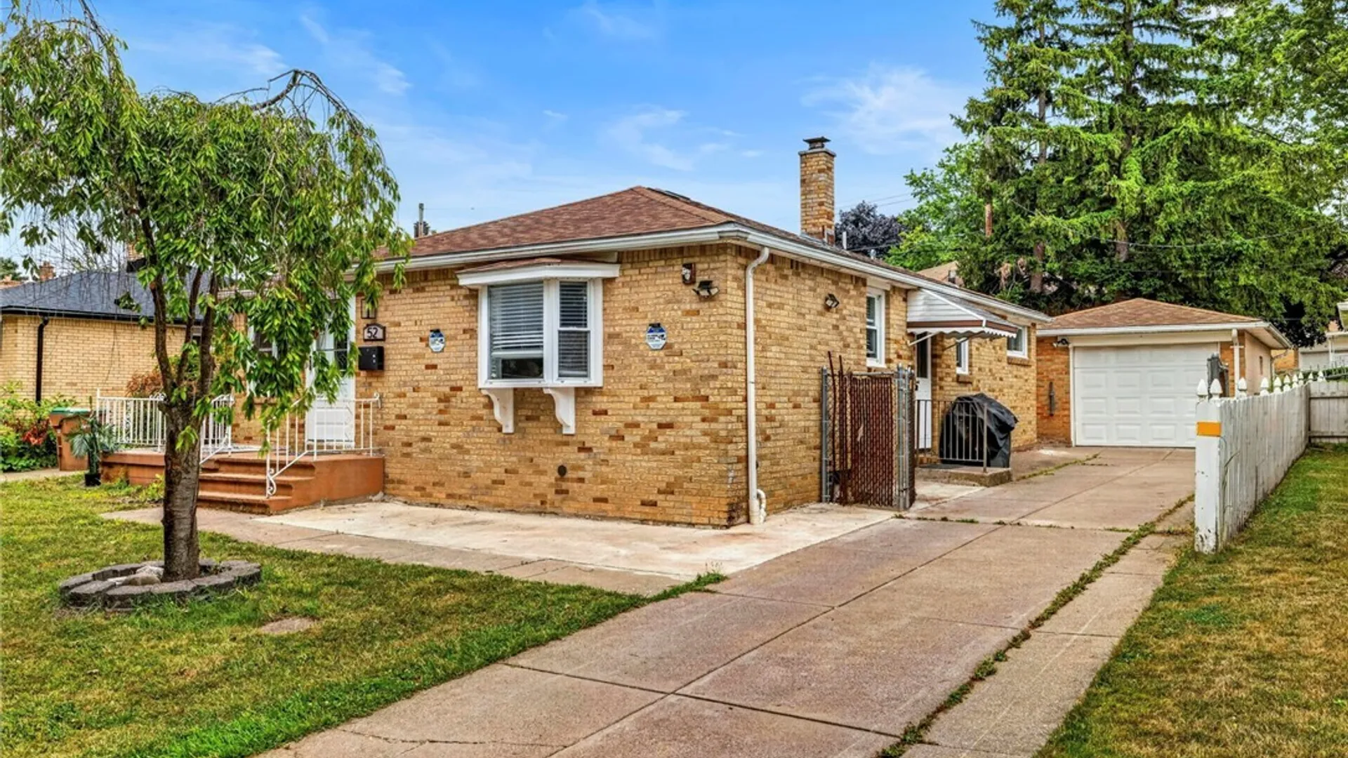 Property at 52 Victoria Boulevard, Cheektowaga, NY 14225 3