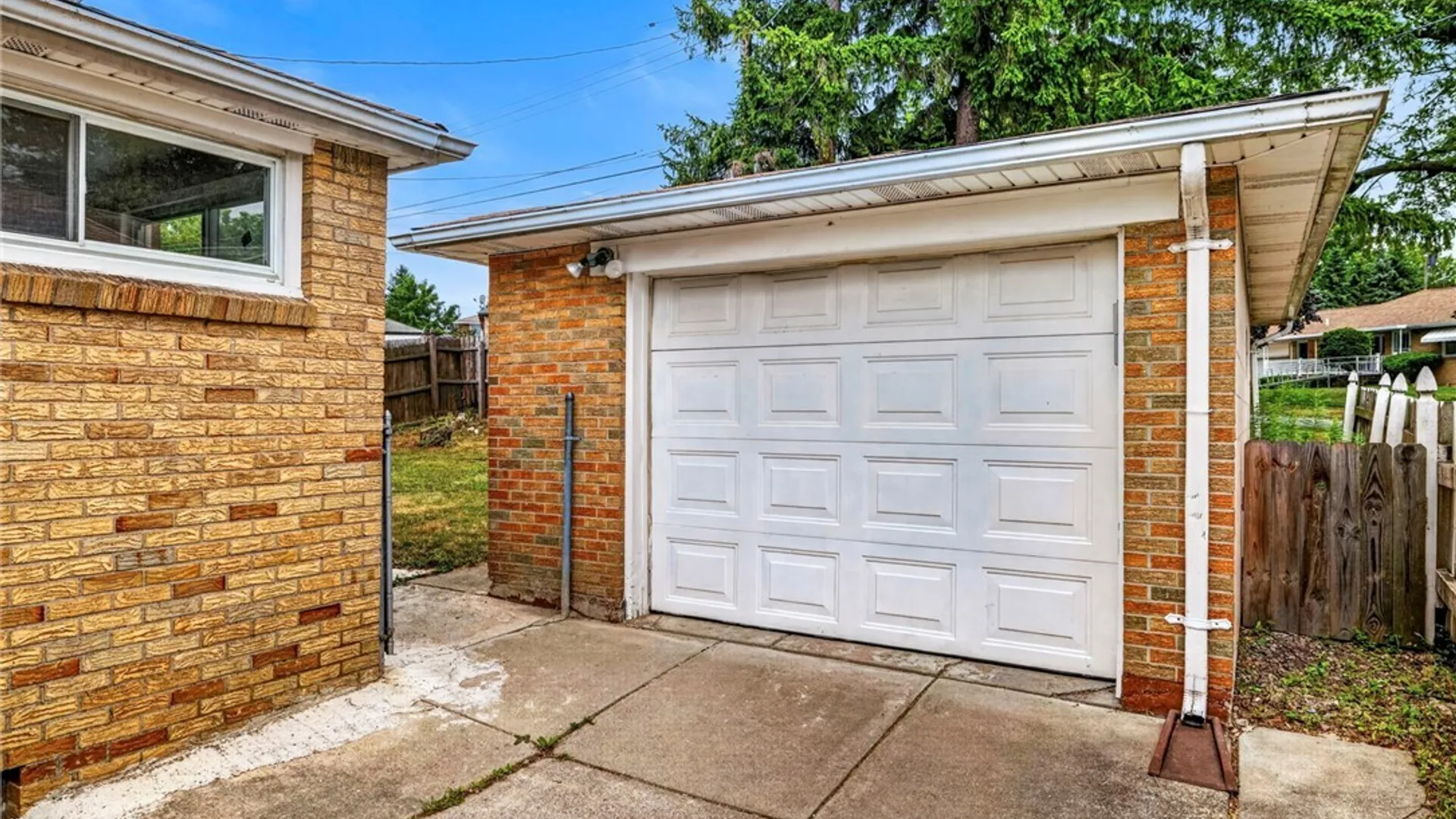 Property at 52 Victoria Boulevard, Cheektowaga, NY 14225 26