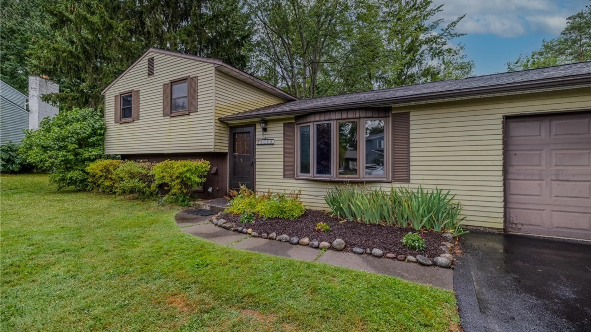 Property at 8059 Spruce Hill Drive, Clay, NY 13041 3