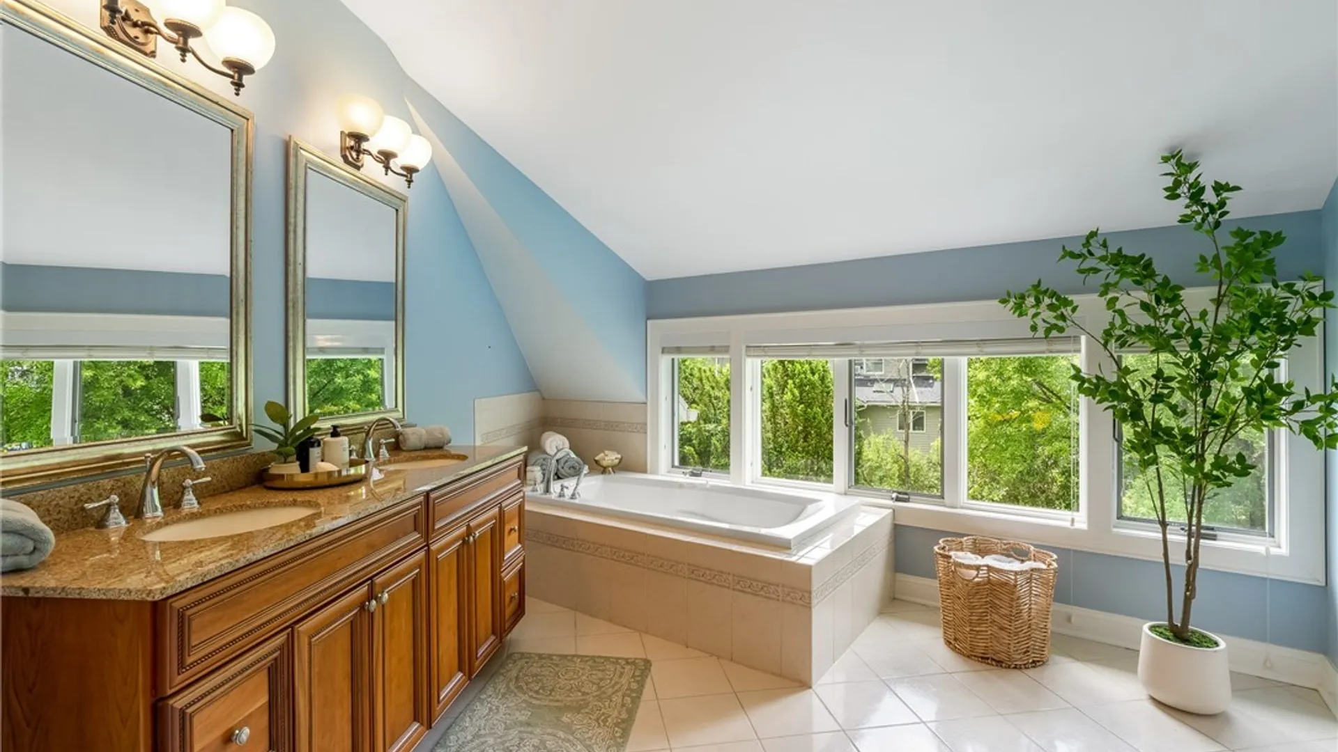 Property at 1131 Marlyn Park Drive, Cazenovia, NY 13035 23