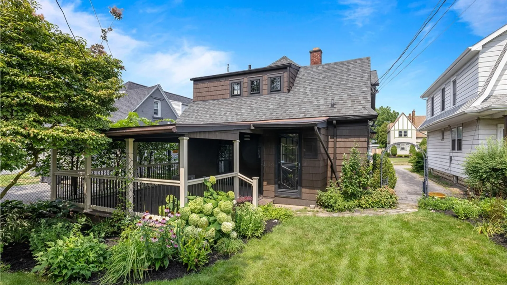 Property at 60 Radcliffe Road, Buffalo, NY 14214 6