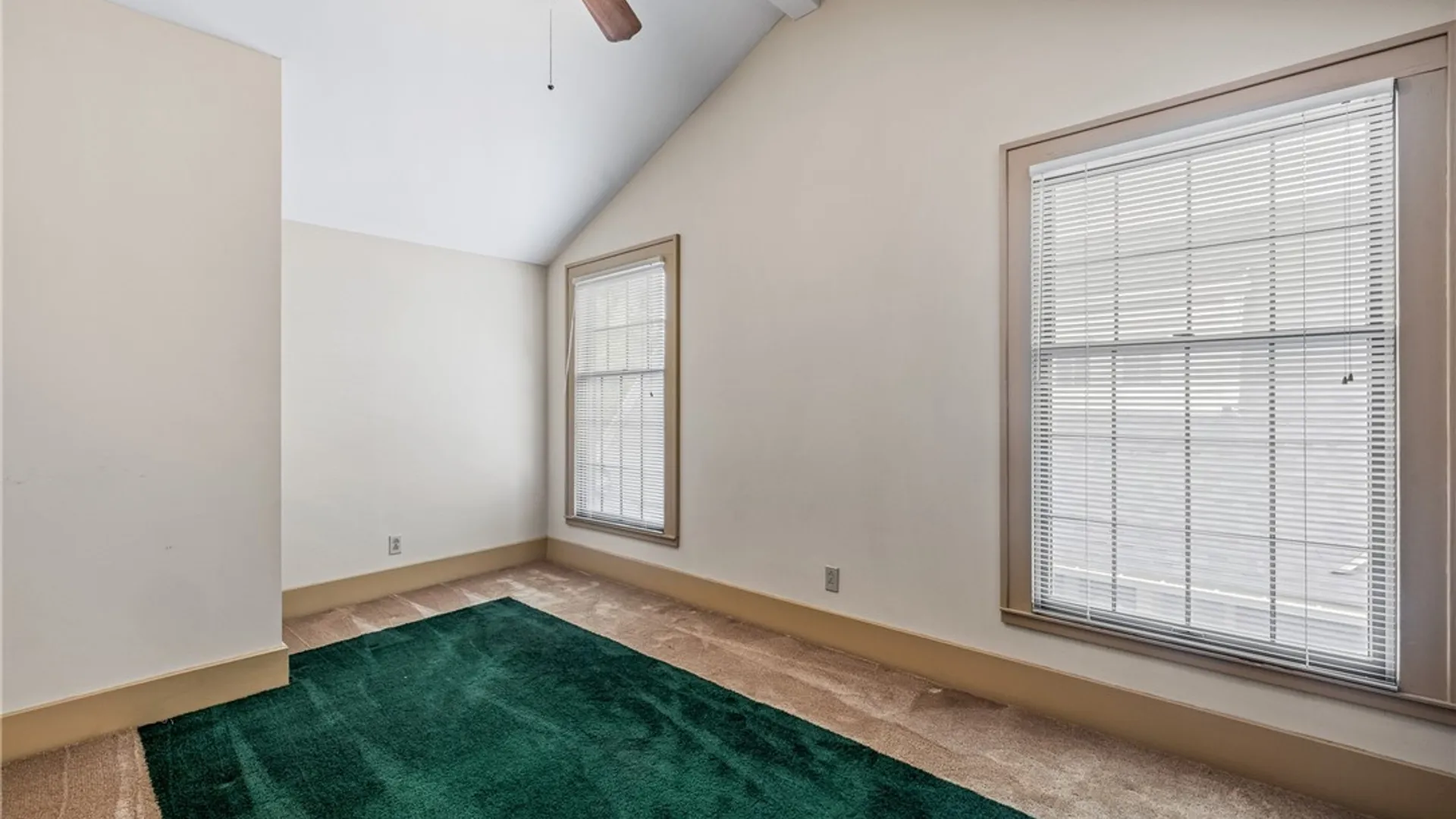 Property at 60 Radcliffe Road, Buffalo, NY 14214 32