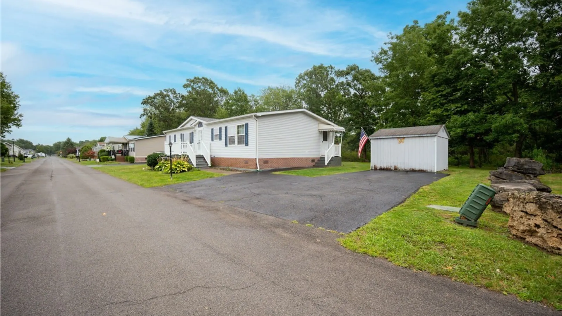 Property at 9791 Limehouse Drive, Clarence, NY 14031 3