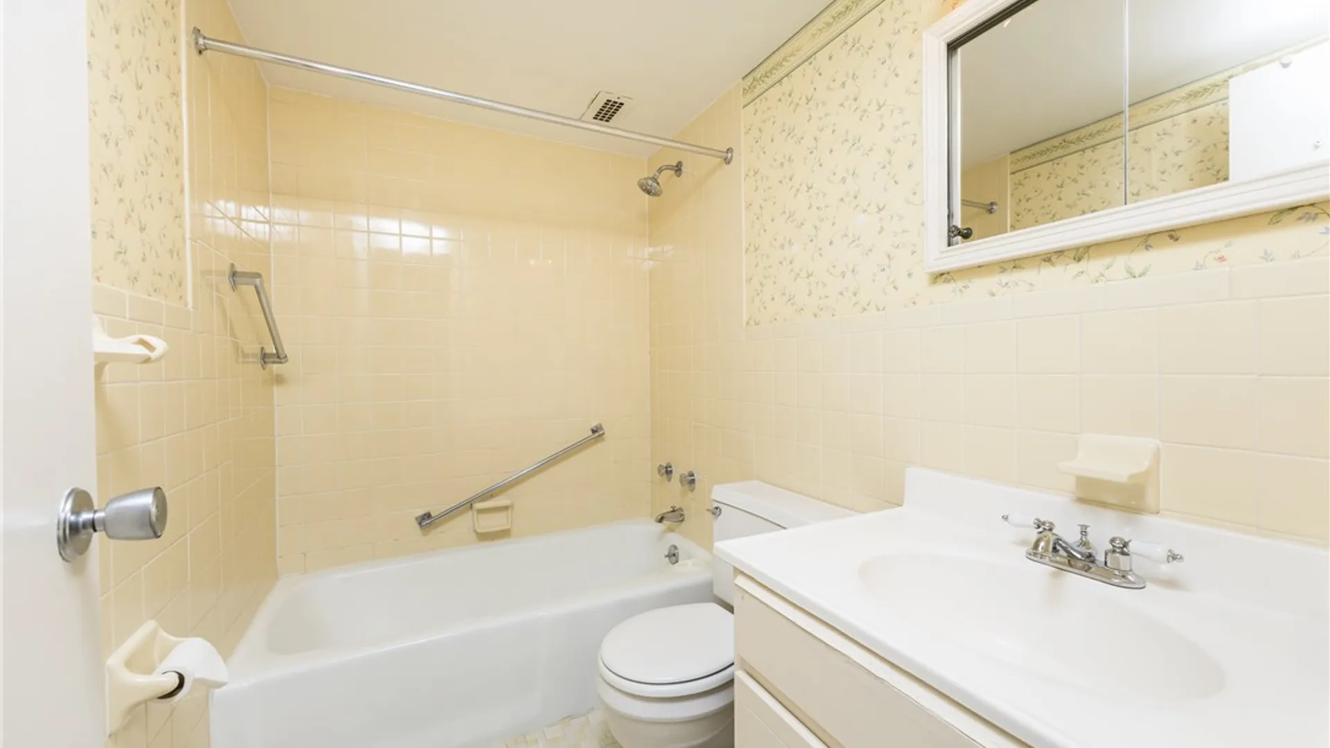 Property at 1400 East Avenue, Rochester, NY 14610 24