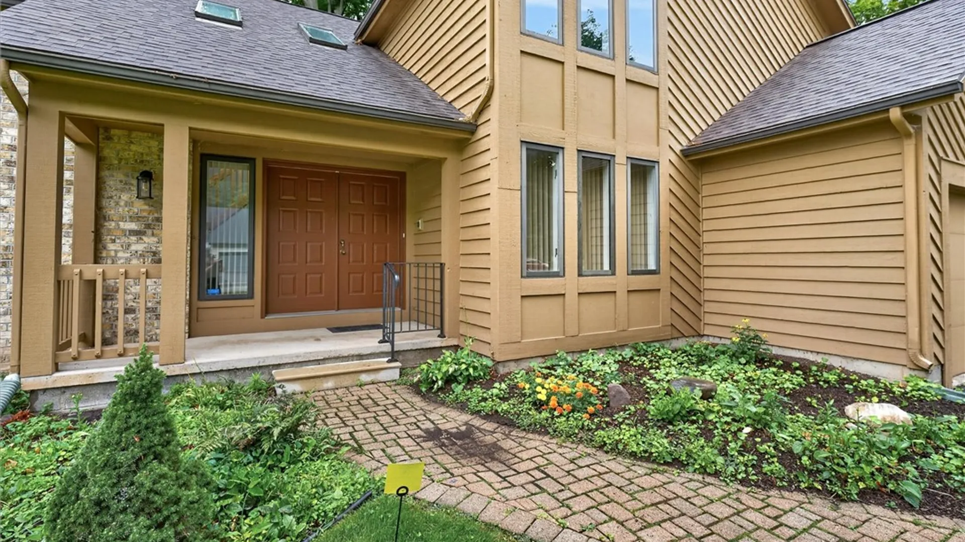 Property at 82 Brush Creek Drive, Greece, NY 14612 4
