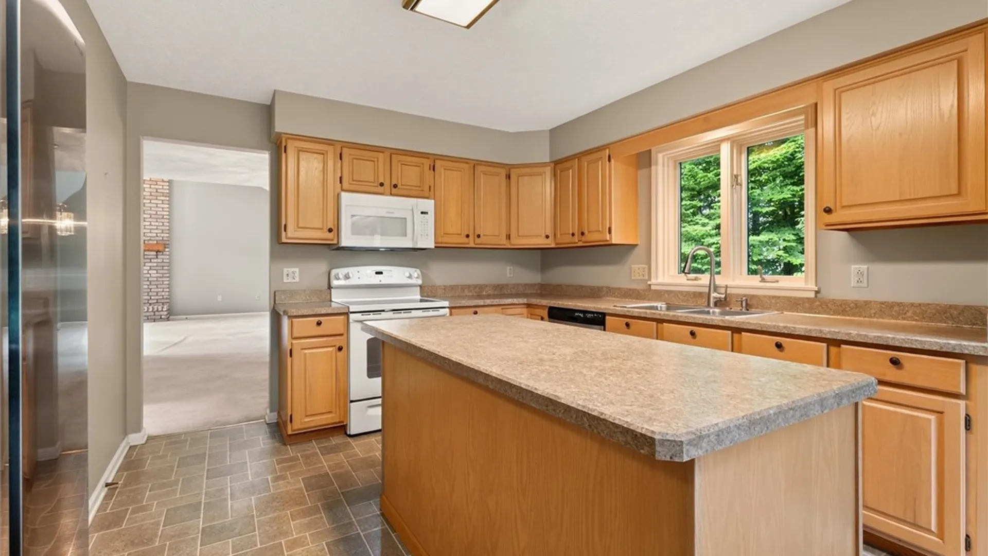 Property at 82 Brush Creek Drive, Greece, NY 14612 20
