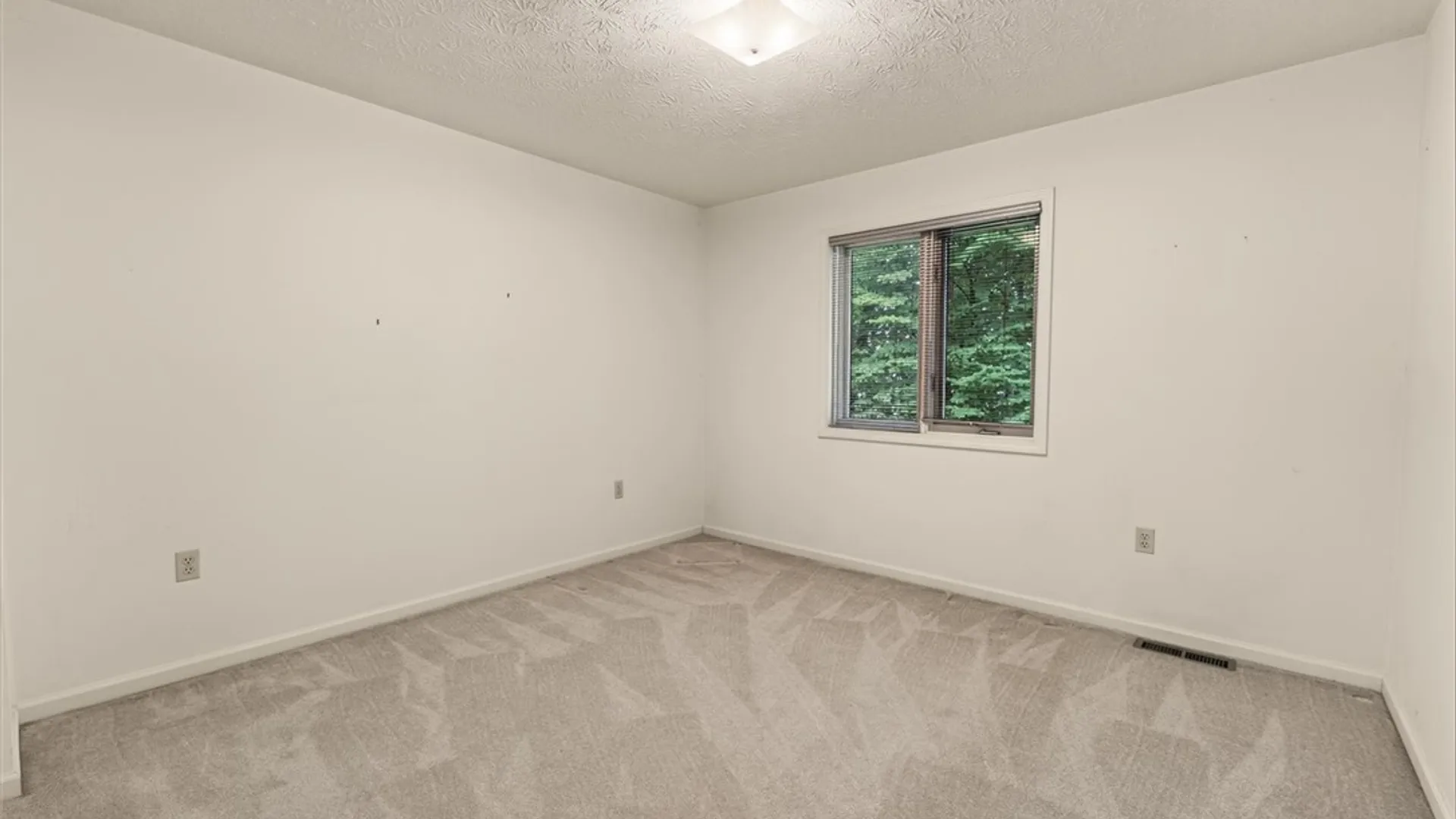 Property at 82 Brush Creek Drive, Greece, NY 14612 37