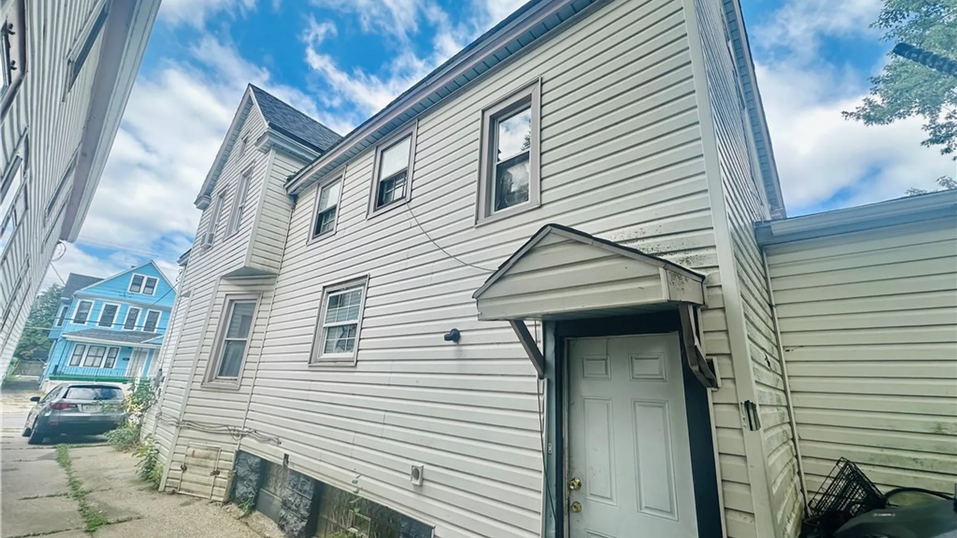 Property at 409 Koons Avenue, Buffalo, NY 14211 4