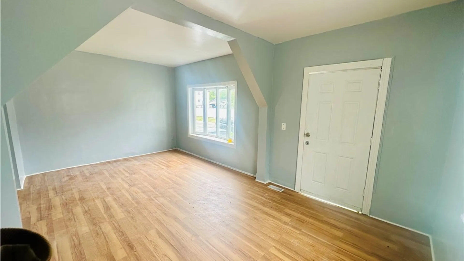 Property at 409 Koons Avenue, Buffalo, NY 14211 7