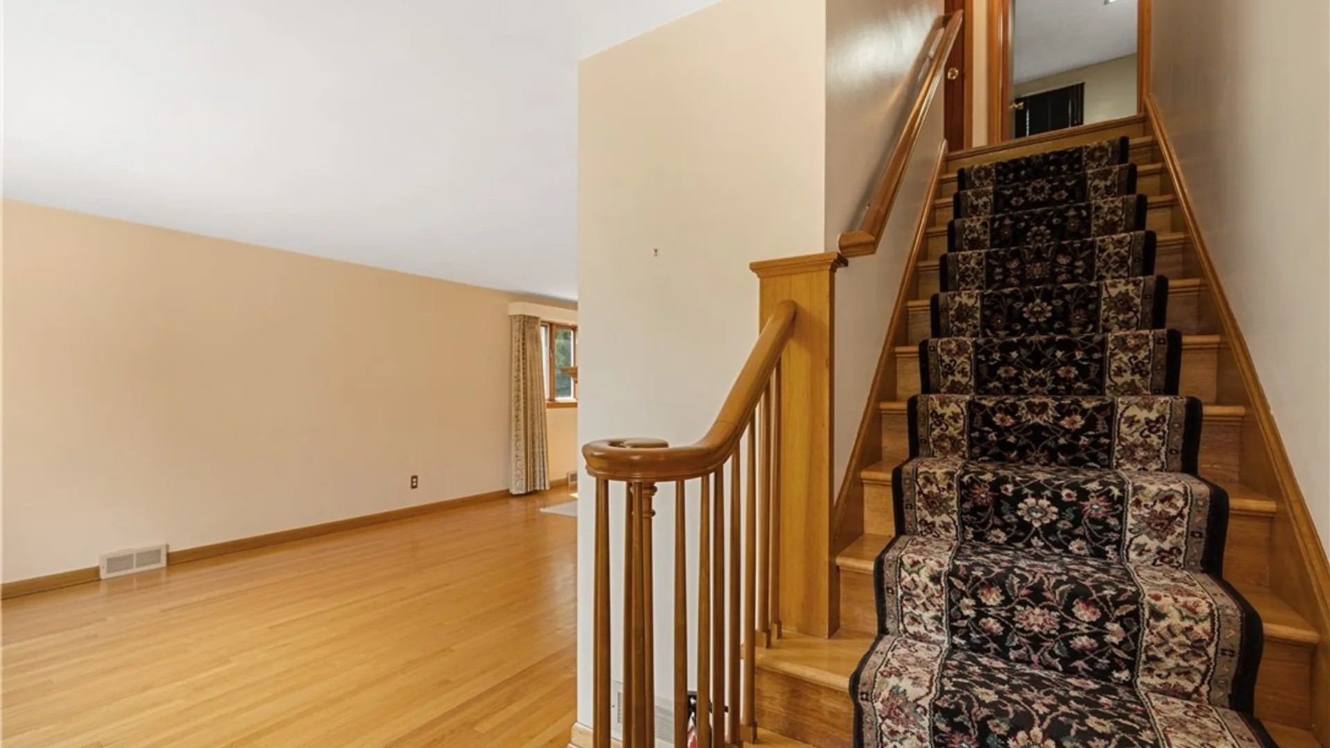 Property at 444 Buckingham Avenue, Syracuse, NY 13210 4