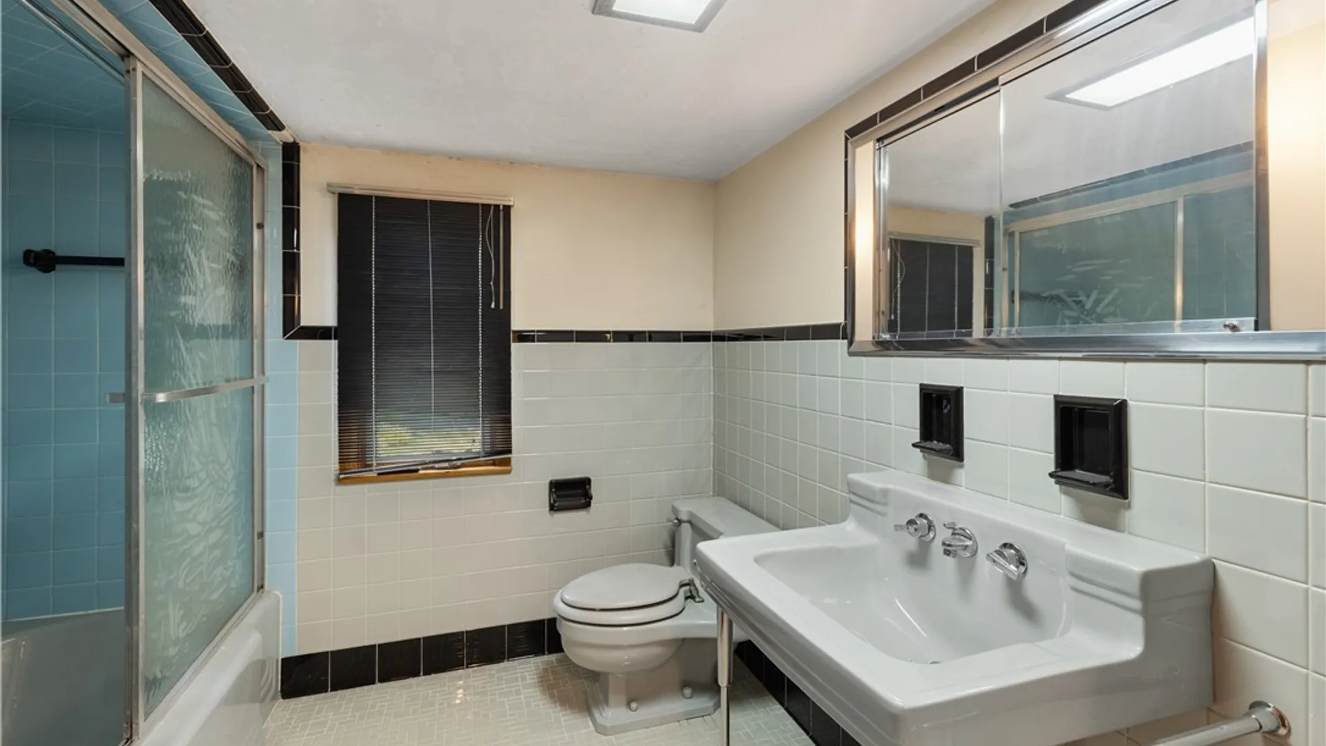 Property at 444 Buckingham Avenue, Syracuse, NY 13210 19