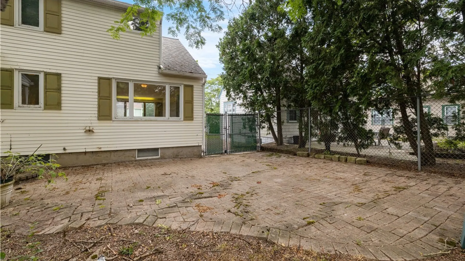 Property at 444 Buckingham Avenue, Syracuse, NY 13210 28
