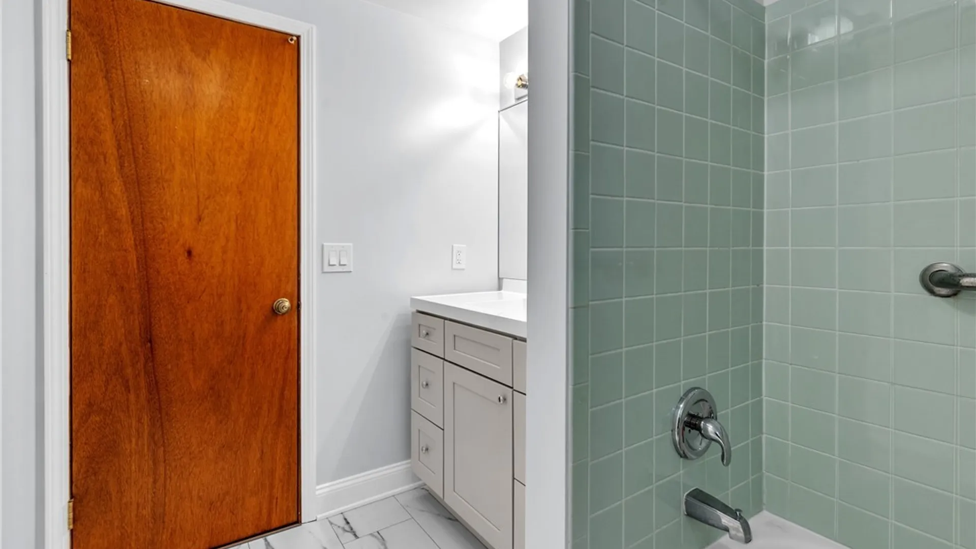 Property at 52 Wimbledon Lane, West Seneca, NY 14224 27