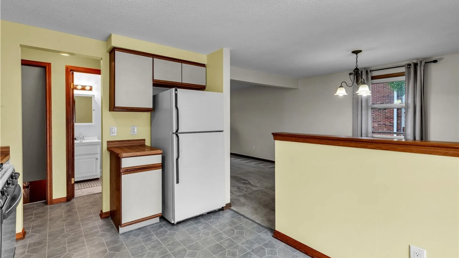 Property at 52 Wimbledon Lane, West Seneca, NY 14224 17