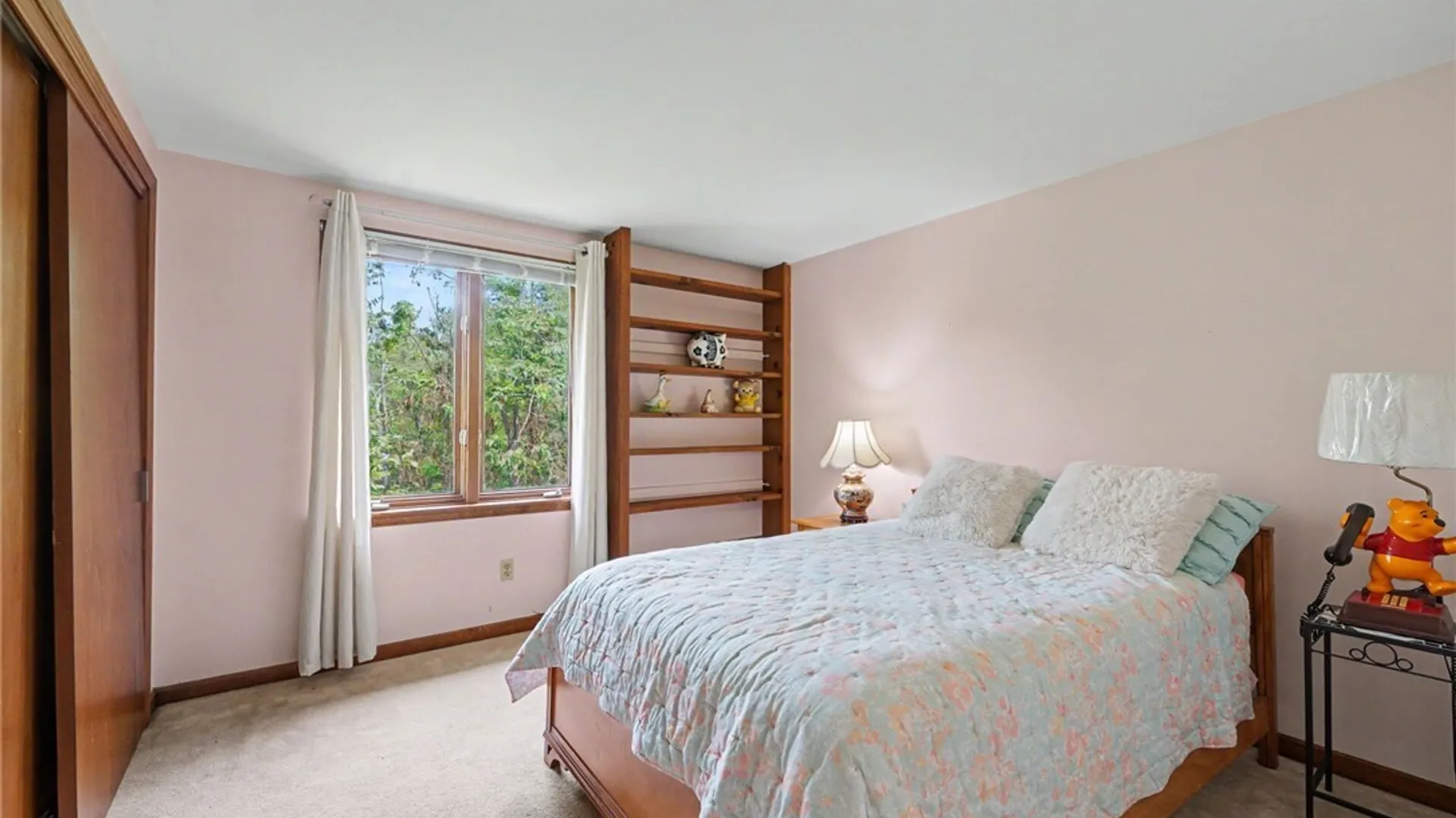Property at 12 Fairlawn Drive, Aurora, NY 14052 25