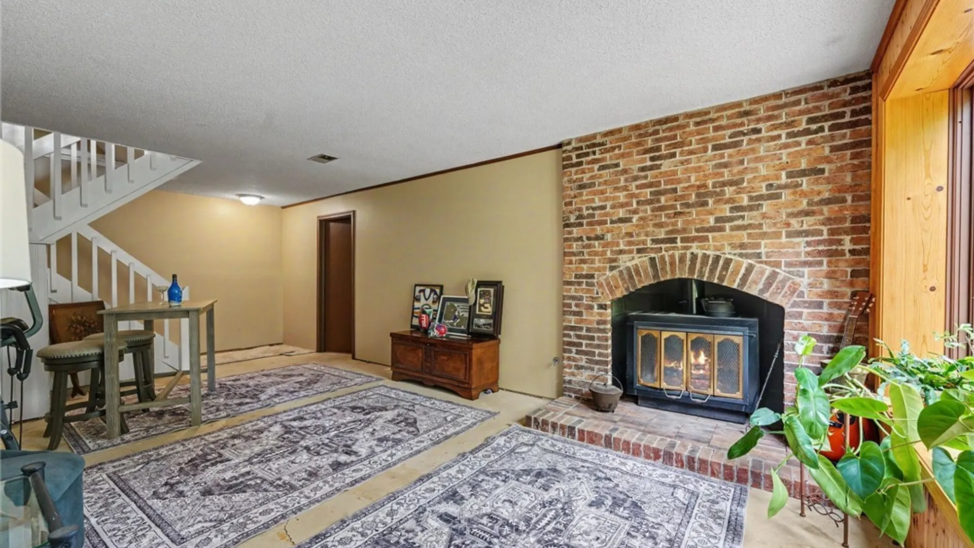 Property at 12 Fairlawn Drive, Aurora, NY 14052 28