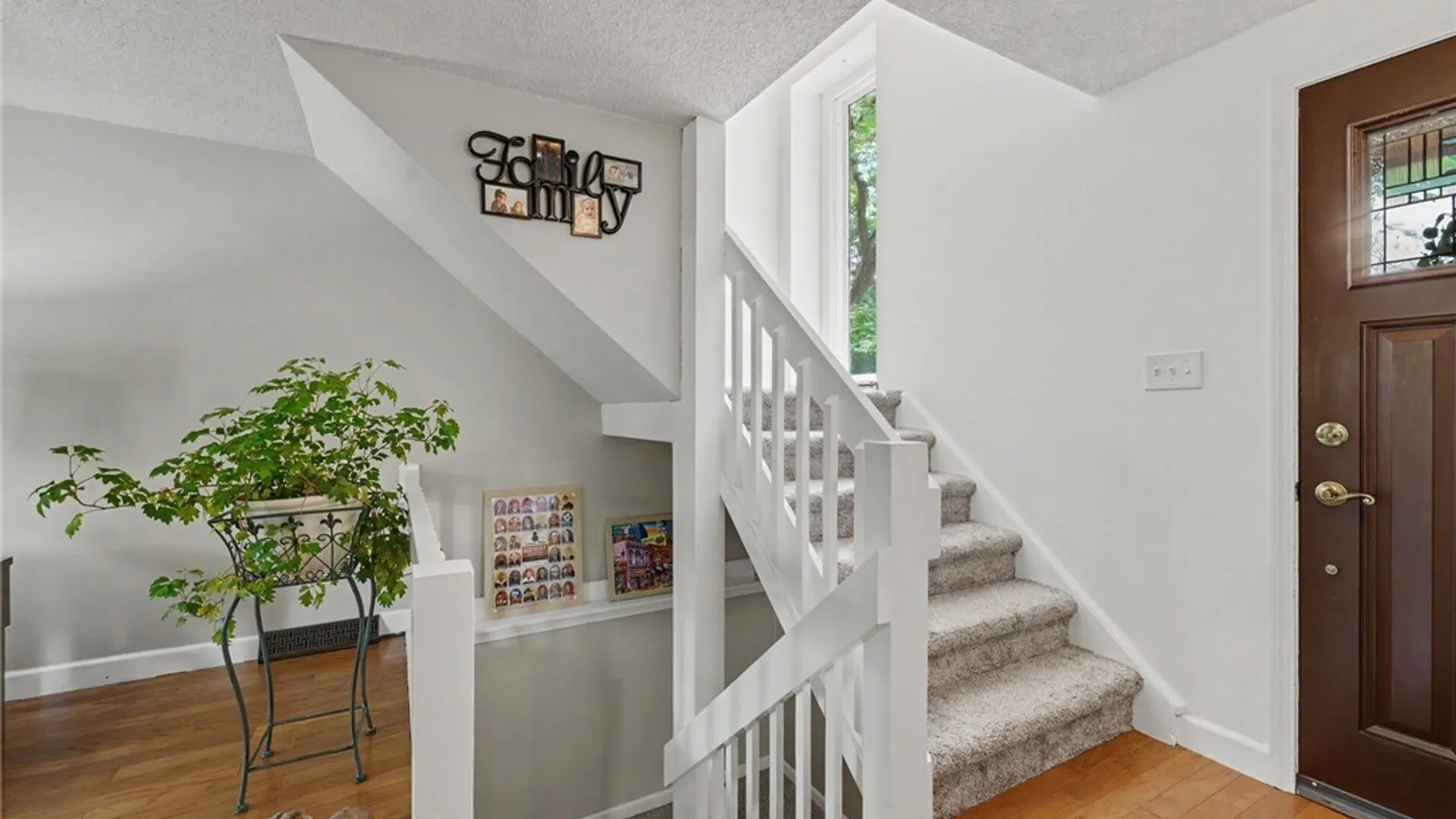 Property at 12 Fairlawn Drive, Aurora, NY 14052 9