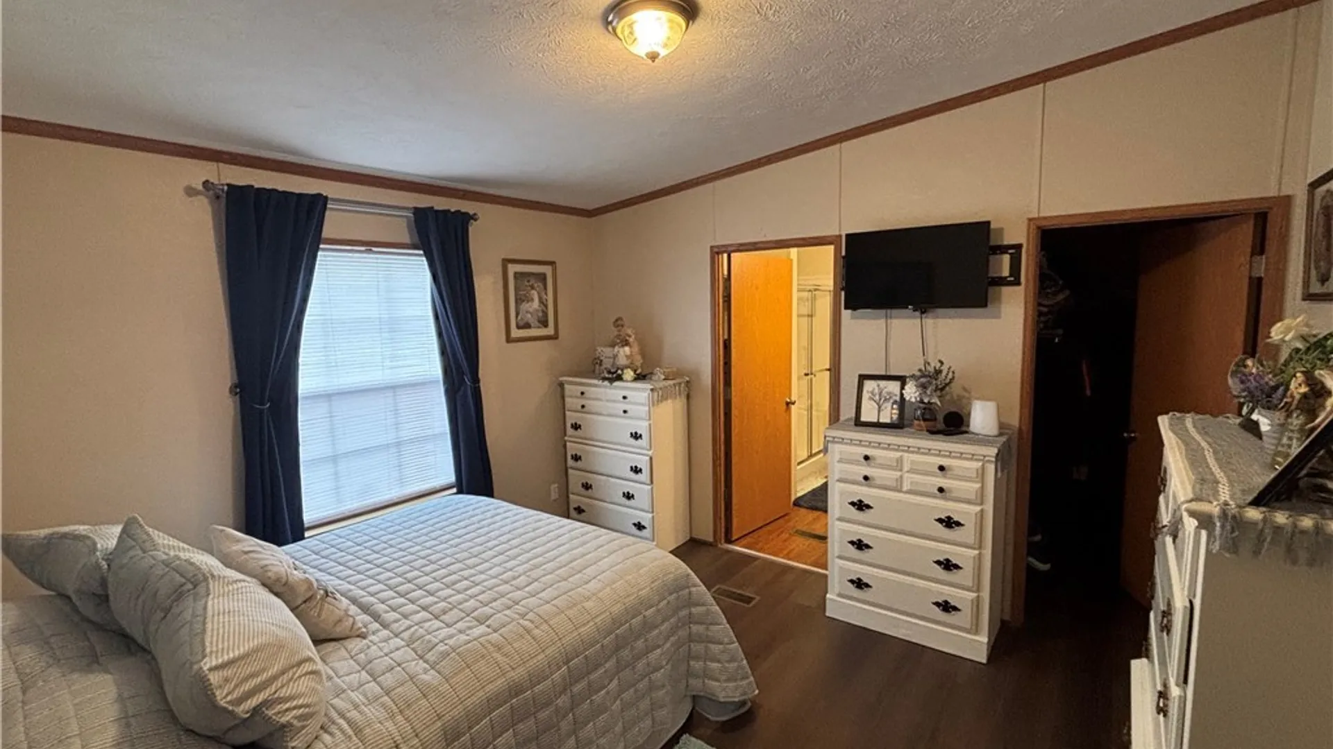Property at 105 summerview, Arcade, NY 14009 14