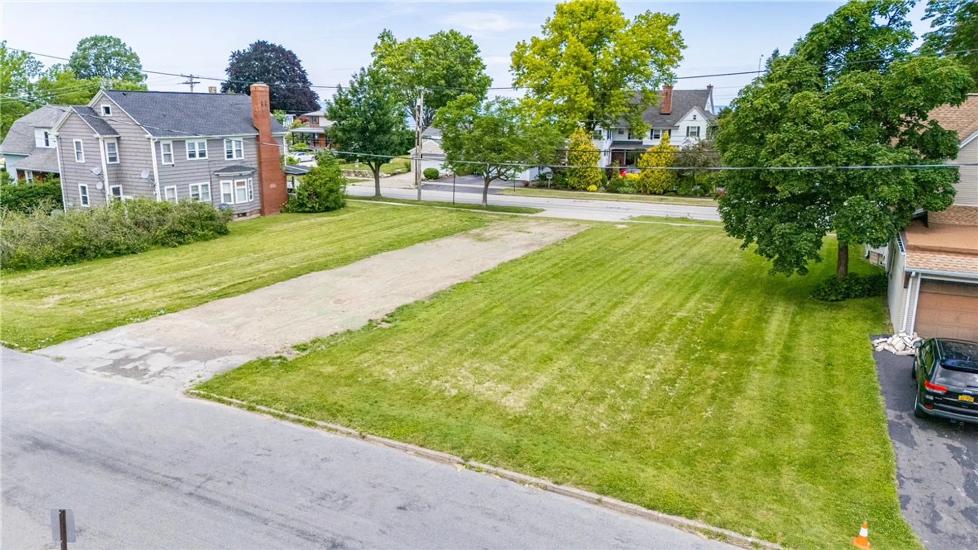 Property at 425 Beach Avenue, Rochester, NY 14612 5