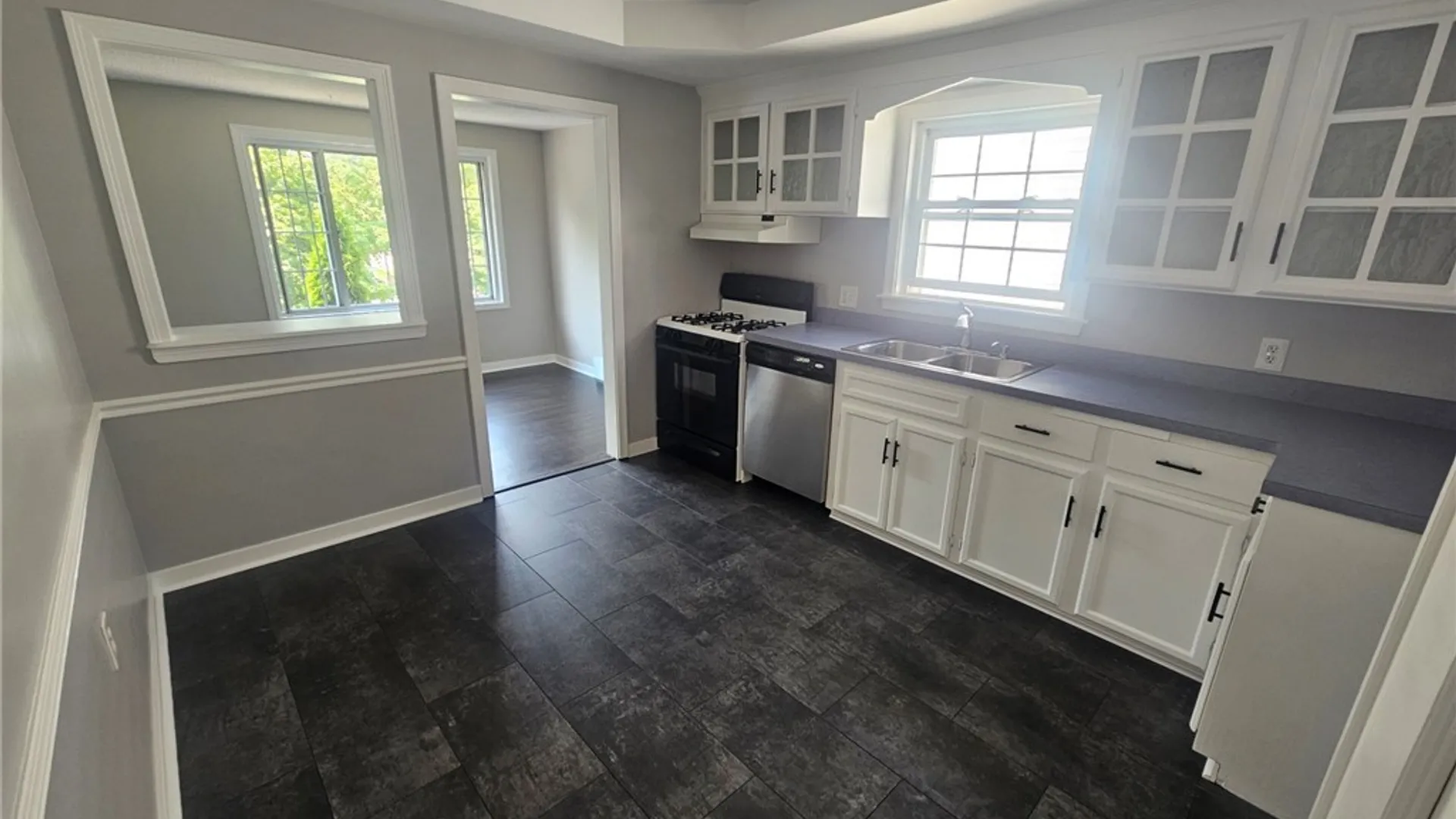 Property at 38 Delham Avenue, Buffalo, NY 14216 3