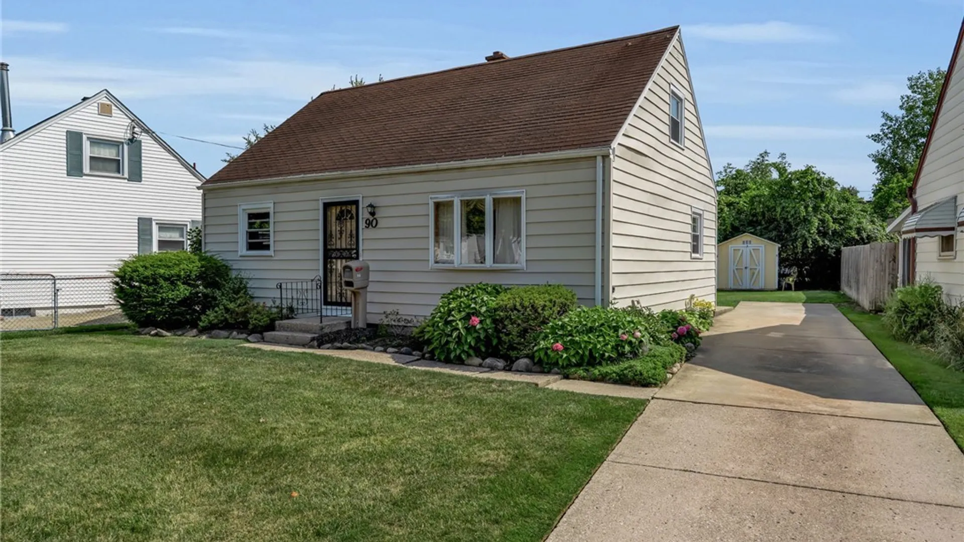 Property at 90 Nicholas Drive, Tonawanda, NY 14150 3