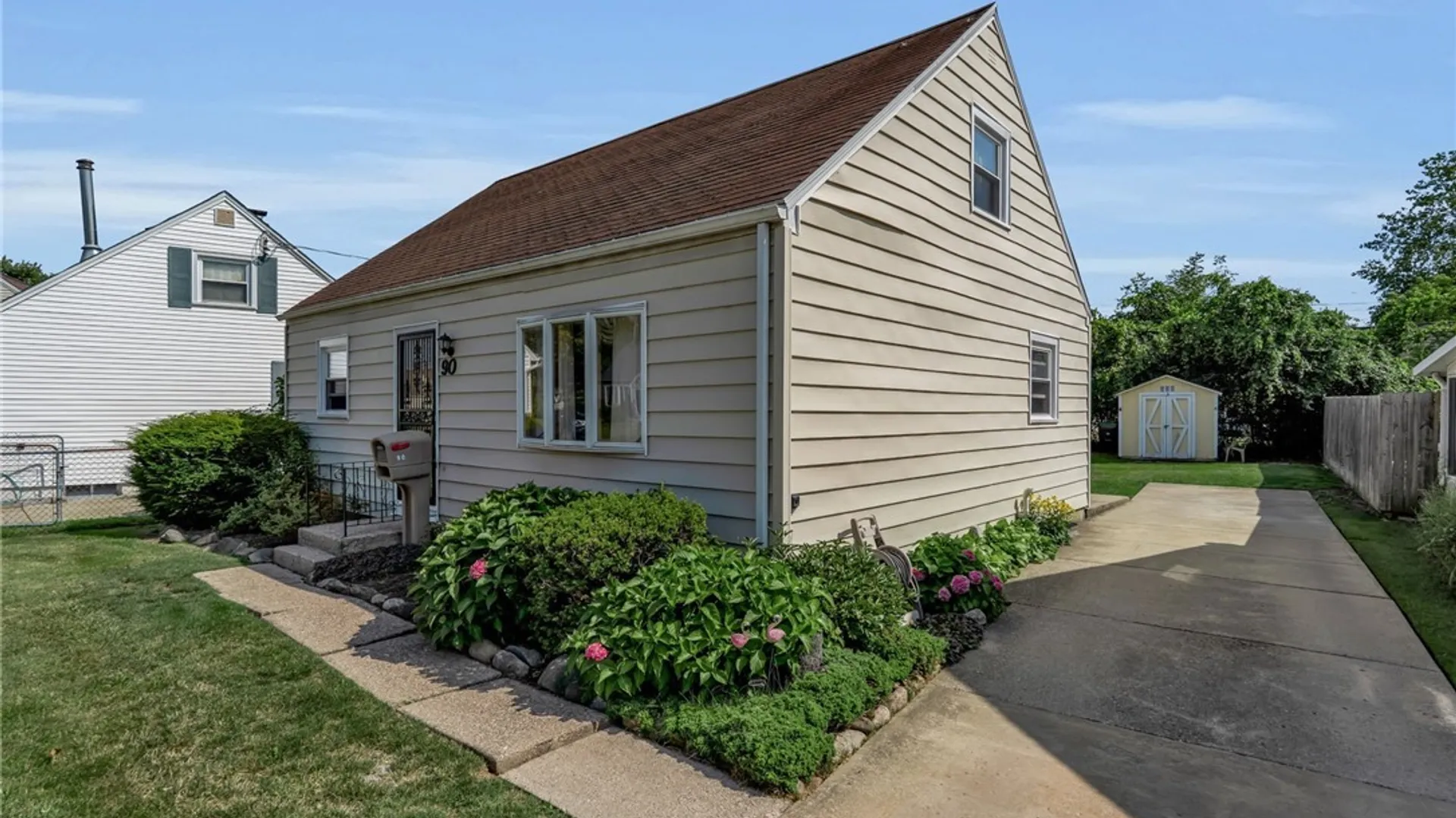 Property at 90 Nicholas Drive, Tonawanda, NY 14150 4