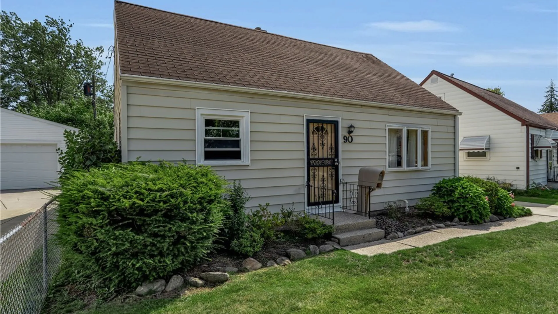 Property at 90 Nicholas Drive, Tonawanda, NY 14150 5