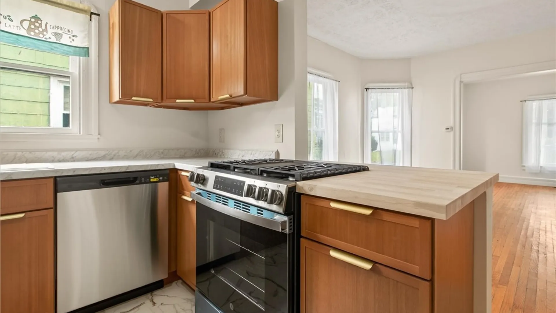 Property at 20 Rose Street, Geneva City, NY 14456 17