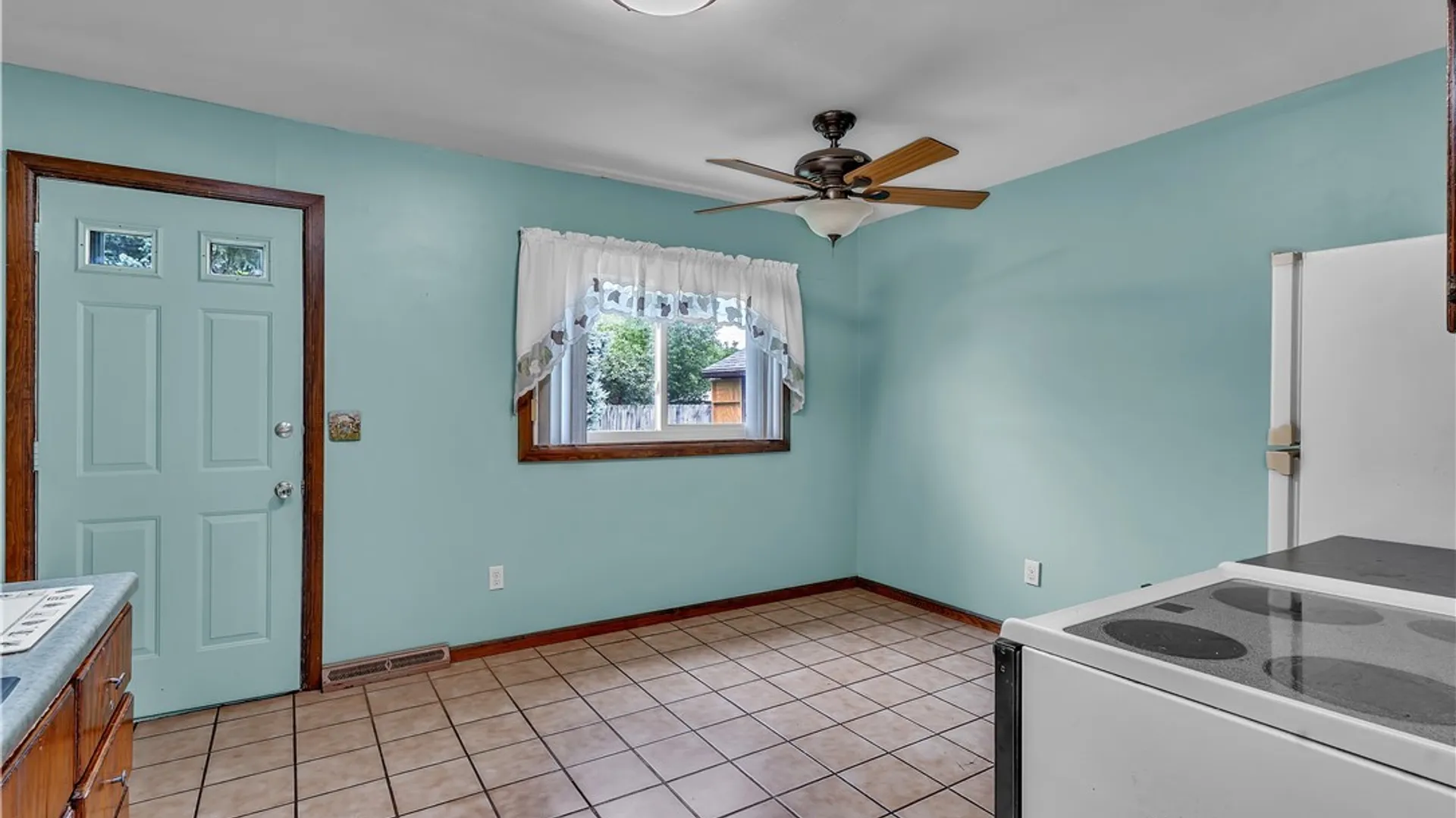 Property at 1603 100th St, Niagara Falls, NY 14304 27