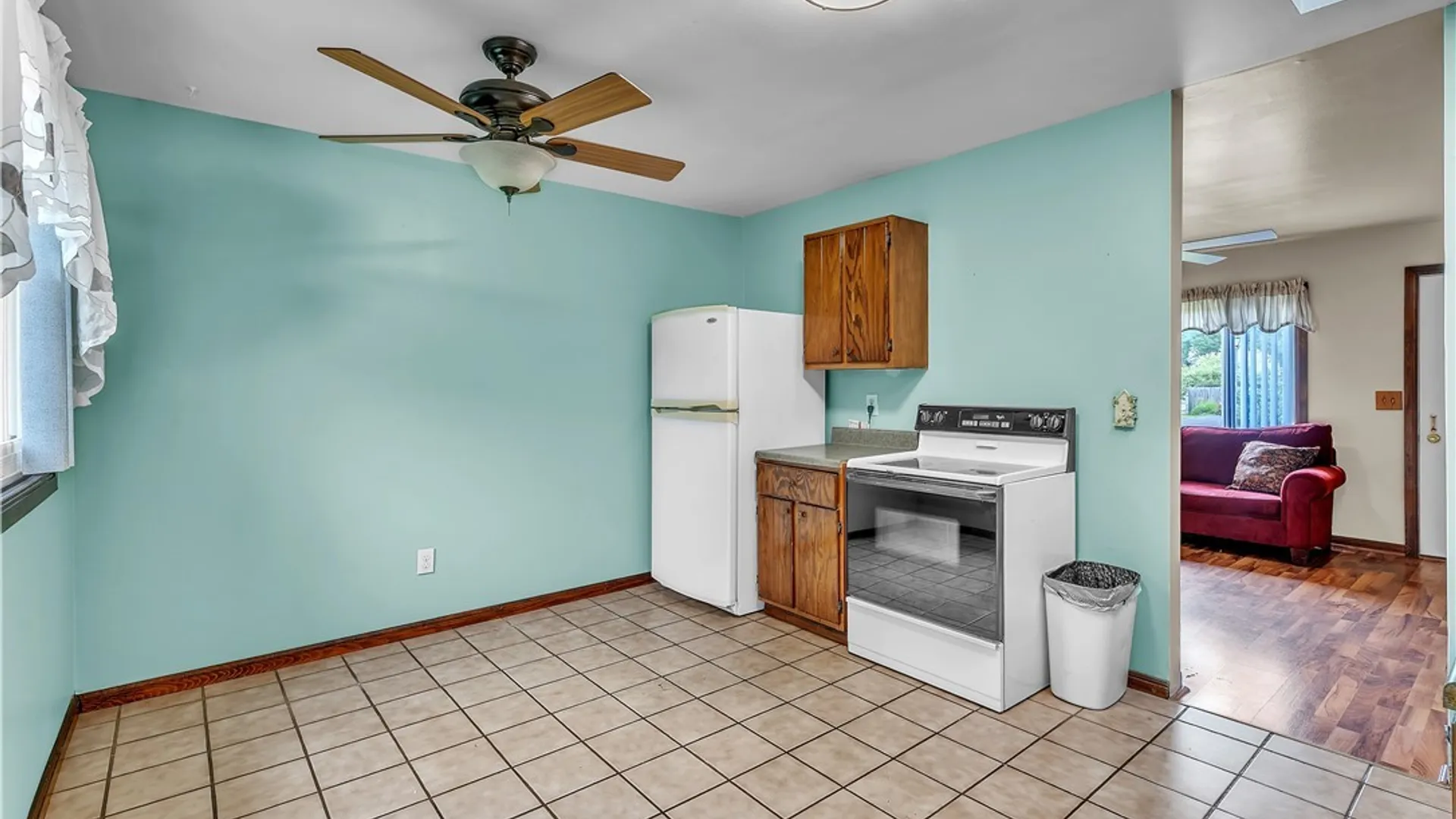 Property at 1603 100th St, Niagara Falls, NY 14304 29