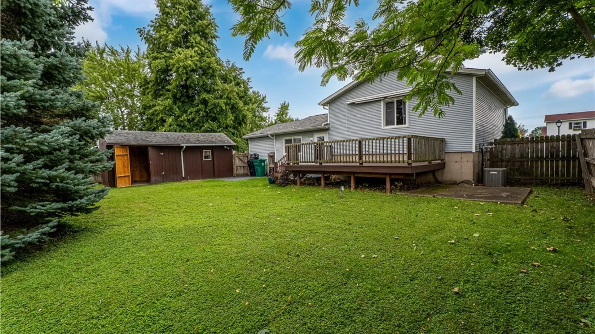 Property at 1603 100th St, Niagara Falls, NY 14304 36