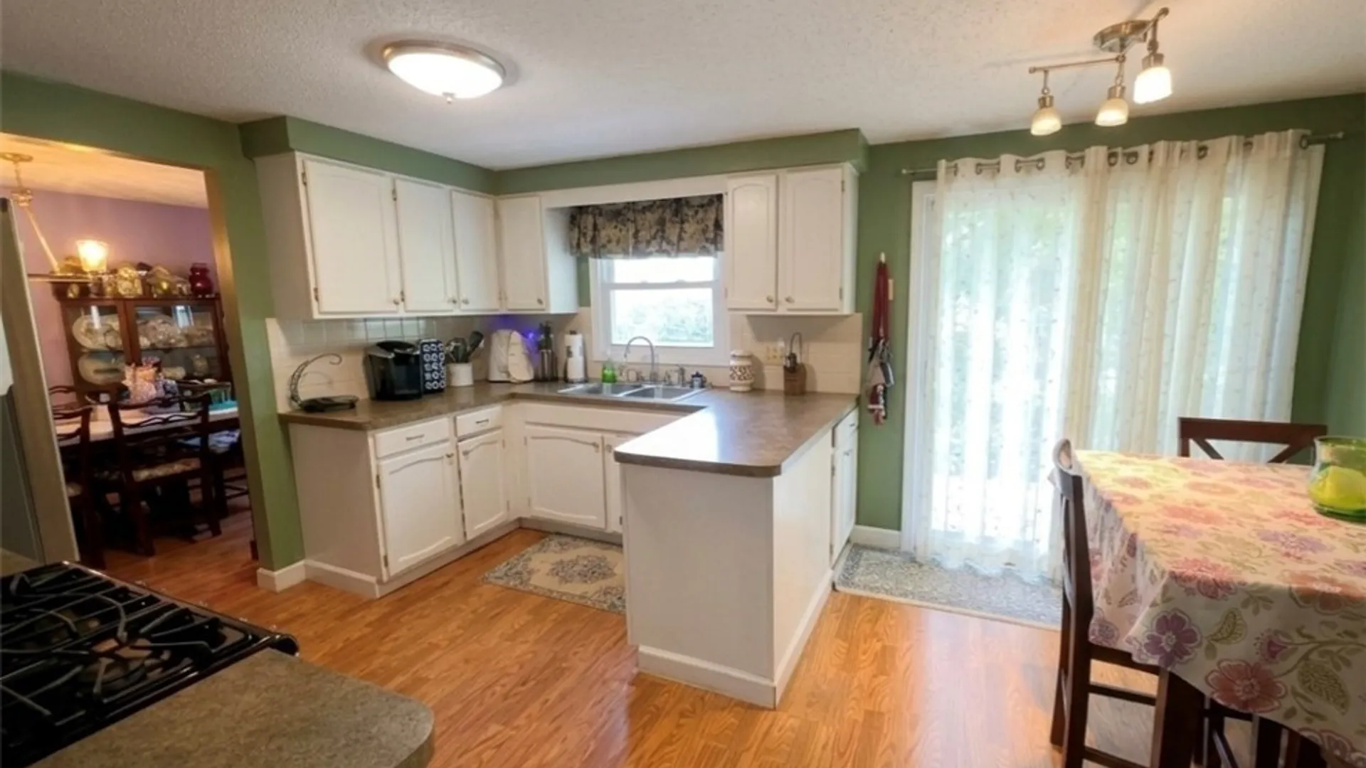 Property at 156 Hillpine Road, Cheektowaga, NY 14227 7