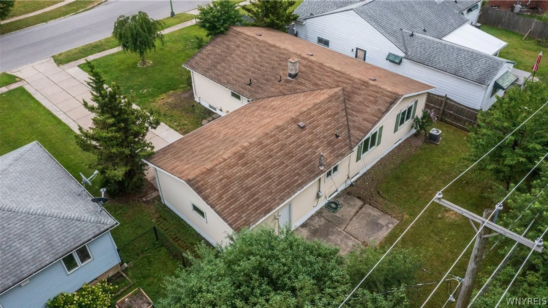 Property at 16 Newgate Road, Amherst, NY 14226 44