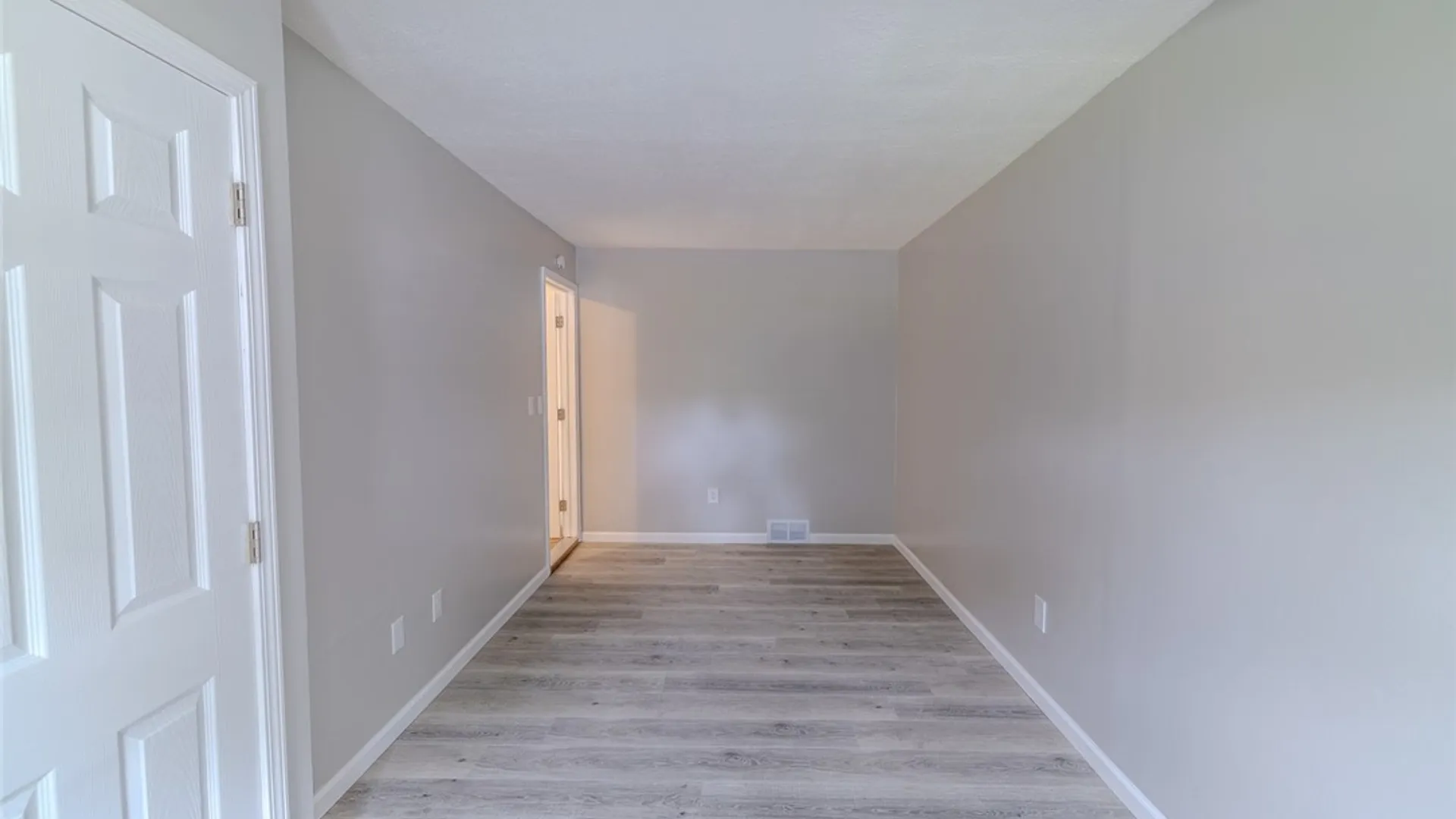 Property at 4211 Inverrary Drive, Clay, NY 13090 21